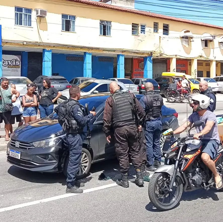 mulher-e-morta-em-tentativa-de-assalto-na-avenida-martin-luther-king-em-acari